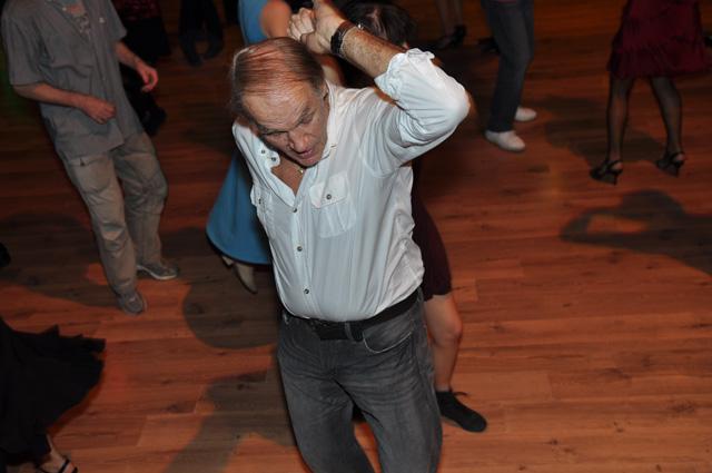 min 2012 11 11 station danse 169